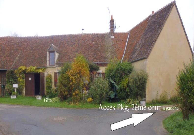Gite De La Galaisiere Preaux  Luaran gambar